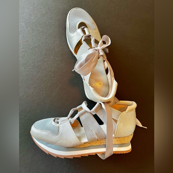 Silver Metallic Wedge Lace Up Fashion Colorblock Sneakers. - Picture 3 of 15